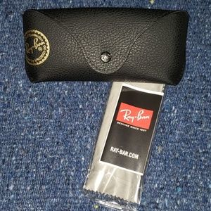 NEW Ray-Ban case and cleaning cloth